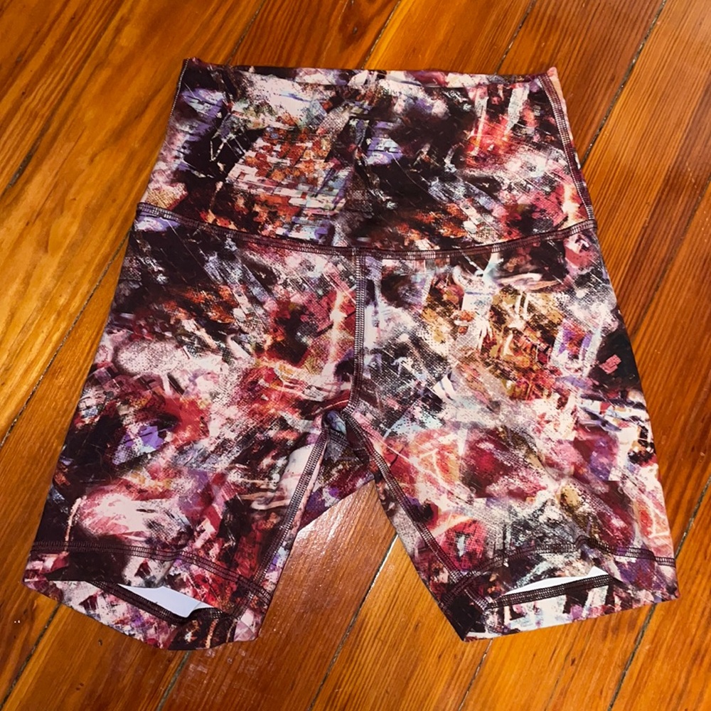 Lululemon Wunder Train shorts